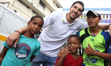 /deportes/ninos-del-hospital-del-nino-recibieron-la-visita-de-jaime-penedo/71670.html