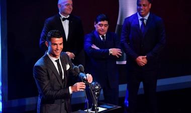 /deportes/se-hace-entrega-del-the-best-al-mejor-jugador-de-la-champion-league/67653.html