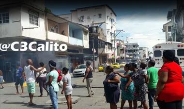 /vidasocial/salen-a-protestar-por-problemas-con-las-aguas-servidas-en-bolivar-colon/59197.html