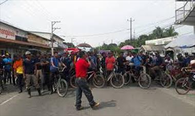 /vidasocial/los-trabajadores-de-las-industrias-bananeras-paralizaron-la-provincia-de-bocas-del-toro/77032.html