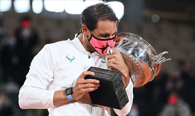 /deportes/nadal-pasa-por-la-aplanadora-a-djokovic-e-iguala-a-federer-con-20-grand-slams/91484.html