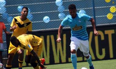 /deportes/rolando-blackburn-finalmente-debuto-con-sporting-cristal/44082.html