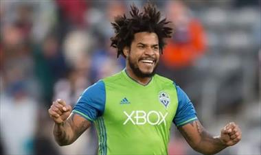 /deportes/roman-torres-tiene-casi-todo-listo-para-lanzar-linea-de-camisetas/58650.html