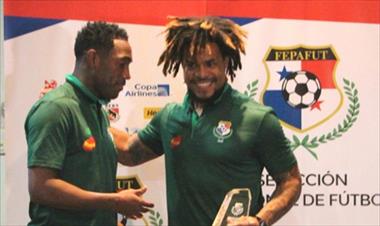 /deportes/roman-torres-elegido-como-mejor-jugador-en-el-extranjero-recibe-premio-rommel-fernandez/53619.html