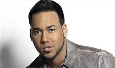 /vidasocial/romeo-santos-dejo-ver-el-nino-que-lleva-dentro/47523.html