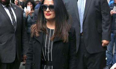 /vidasocial/salma-hayek-si-me-apartas-la-camara-y-me-pones-delante-del-publico-simplemente-me-muero-/50476.html