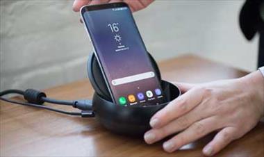 /zonadigital/el-nuevo-samsung-galaxy-s8-es-capaz-de-conectarse-a-cualquier-pantalla-y-volverse-una-pc/46534.html