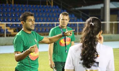 /deportes/comienzan-entrenamientos-la-preseleccion-de-futbol-femenino/72424.html