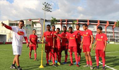 /deportes/partido-amistoso-entre-reserva-del-alianza-fc-y-la-pre-seleccion-masculina-sub-16/68318.html