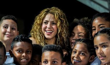 /vidasocial/shakira-construira-dos-colegios-en-su-pais/83377.html