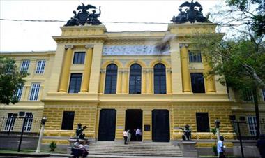 /vidasocial/marvin-castillo-asegura-que-se-debe-abrir-el-debate-para-una-reforma-en-la-educacion/59763.html