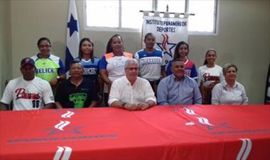 /deportes/se-realiza-el-campeonato-centroamericano-mayor-de-softbol-femenino-en-los-santos/55829.html