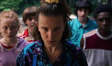 /spotfashion/eleven-en-stranger-things-revive-moda-de-accesorio-en-el-pelo/88784.html