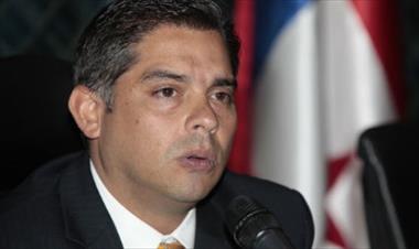 /vidasocial/es-falso-que-beby-valderrama-fue-nombrado-ministro-de-comercio/30268.html