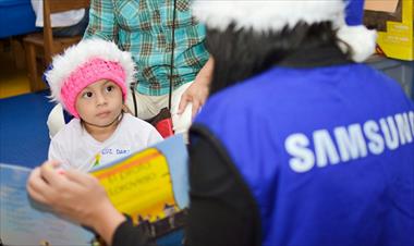 /vidasocial/samsung-lleva-la-navidad-a-los-ninos-de-la-fundacion-hogar-divino-nino/71626.html