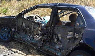 /vidasocial/accidente-de-transito-entre-auto-tipo-sedan-y-camion-repartidor-de-cerveza/42669.html