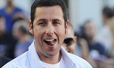 /cine/usuarios-de-netflix-han-visto-peliculas-de-adam-sandler-por-mas-de-500-millones-de-horas/48603.html