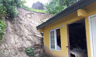 /vidasocial/hombre-resulta-herido-por-deslizamiento-de-tierras/57074.html