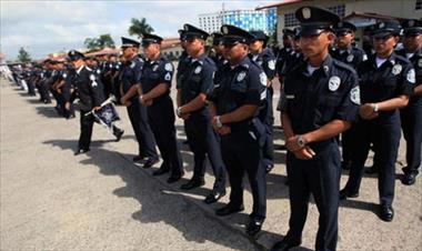 /vidasocial/policia-nacional-tendra-ajuste-salarial/38436.html