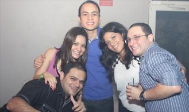 /vidasocial/fotos-desde-alta-bar-sabado-3-de-agosto/21450.html
