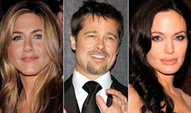 /vidasocial/angelina-jolie-esta-dolida-por-contacto-de-brad-pitt-con-su-ex/44041.html