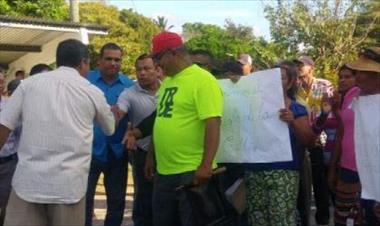 /vidasocial/protestan-contra-la-extraccion-de-arena-en-la-hincada-de-anton/44977.html