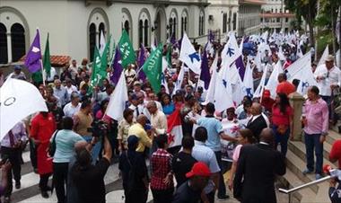 /vidasocial/marcharon-hasta-la-corte-suprema-de-justicia-en-defensa-de-la-autonomia-universitaria/50936.html