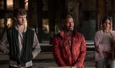 /cine/-baby-driver-estrena-su-primer-trailer-con-eiza-gonzalez-y-ansel-elgort/44663.html