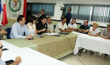 /vidasocial/asesor-legal-del-ministerio-de-la-presidencia-presenta-avance-de-contrato-con-banapina/62916.html
