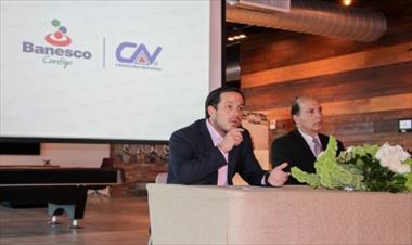 /vidasocial/alianza-entre-cerveria-nacional-y-banesco-fortalece-productividad-y-competitividad-de-pymes/50763.html