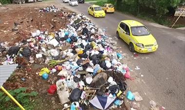 /vidasocial/comunidad-de-santa-rita-tiene-15-dias-acumulando-basura/38046.html