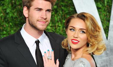 /vidasocial/miley-cyrus-celebra-el-dia-internacional-del-beso-con-emotiva-foto-de-su-primer-beso-con-liam-hemsworth/56682.html