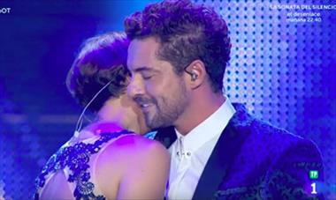 /vidasocial/david-bisbal-y-chenoa-beso-negado/35238.html