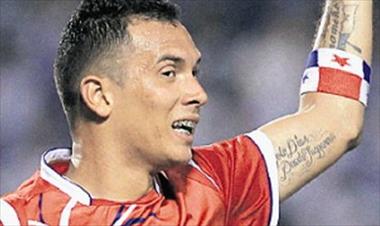 /deportes/blas-perez-se-transforma-en-la-bestia-negra-de-honduras-y-panama-gana-2-a-0/14948.html
