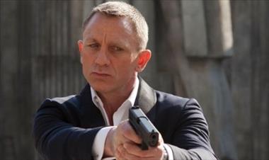 /cine/guionistas-de-skyfall-no-estaran-en-el-proximo-james-bond/17496.html