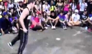 /vidasocial/nino-reta-y-humilla-a-un-bailador-adulto-de-breakdance/19719.html