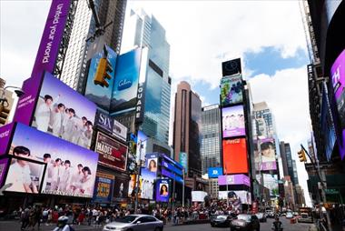 /cine/samsung-hace-un-takeover-junto-a-bts-durante-el-galaxy-unpacked-2022/92819.html