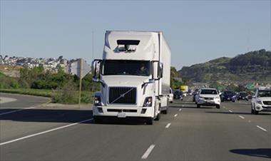 /zonadigital/el-nuevo-camion-autonomo-de-uber-viene-con-un-avanzado-sistema-de-radares/56130.html