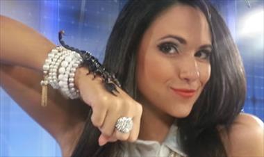 /vidasocial/carmencita-juega-con-un-escorpion-en-plena-tv/22186.html