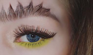 /spotfashion/de-cejas-de-arcoiris-a-cejas-de-pavo-real-las-tendencias-mas-extravagantes/50607.html