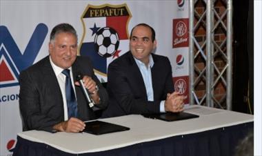 /vidasocial/cerveceria-nacional-patrocina-integralmente-al-futbol-nacional/17933.html