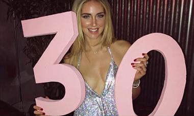 /spotfashion/chiara-ferragni-y-su-fiesta-de-cumpleanos-en-milan-al-estilo-de-paris-hilton/50188.html