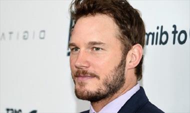 /vidasocial/camaras-captan-a-chris-pratt-subiendo-a-avion-con-una-rubia-no-identificada/60703.html