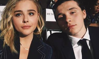 /vidasocial/otra-prueba-que-demuestra-que-chlo-grace-moretz-y-brooklyn-son-pareja-nuevamente/64203.html