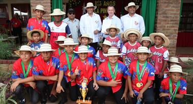 /vidasocial/cobre-panama-entrega-terrenos-al-municipio-de-la-pintada/104372.html