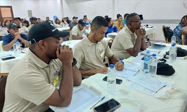 /vidasocial/capacitan-a-nuevos-guardaparques-para-areas-protegidas-de-santa-fe-omar-torrijos-y-donoso/103881.html