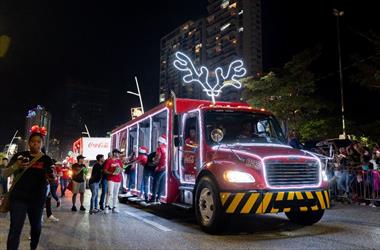 /vidasocial/coca-cola-femsa-lleva-la-verdadera-magia-al-desfile-navideno-con-una-caravana-festiva-y-sostenible/104483.html