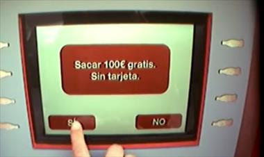 /vidasocial/emotiva-publicidad-de-coca-cola-el-cajero-de-la-felicidad-te-regala-dinero/18221.html