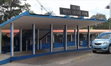 /vidasocial/continuan-las-protestas-en-el-colegio-moises-castillo-ocana/44373.html