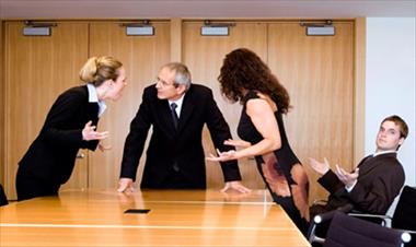 /vidasocial/los-companeros-de-trabajo-que-te-sacan-canas-verdes-dia-a-dia/52074.html
